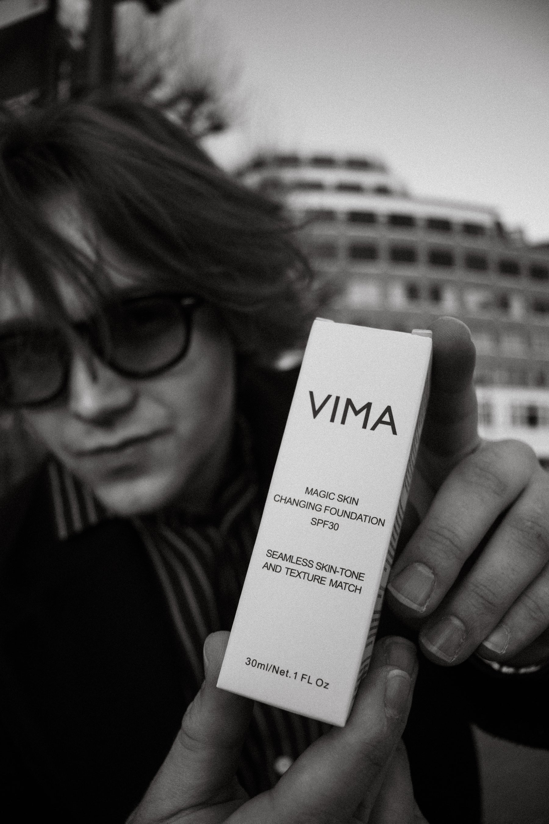 Fondotinta adattivo VIMA 4 in 1